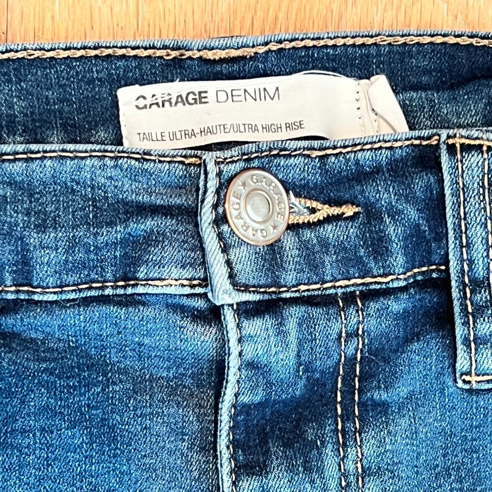 Garage Denim Jean Shorts with Cuff Size 7 - Picture 3 of 4